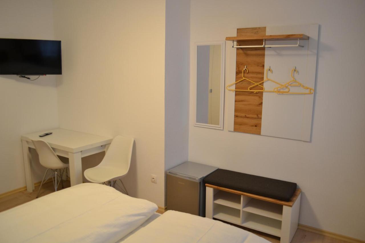 Platia - Rooms Guenzburg Exterior photo